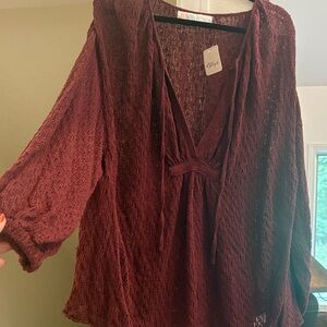 Chic‎ Burgundy Lace Top